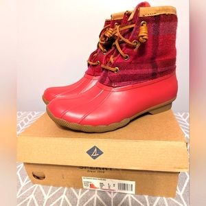 Woman's size 6 Pink Sperrys~ Like NEW